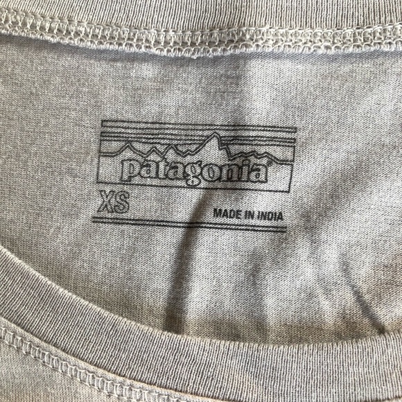 Patagonia Short-Sleeved Tee Shirt - Picture 3 of 8